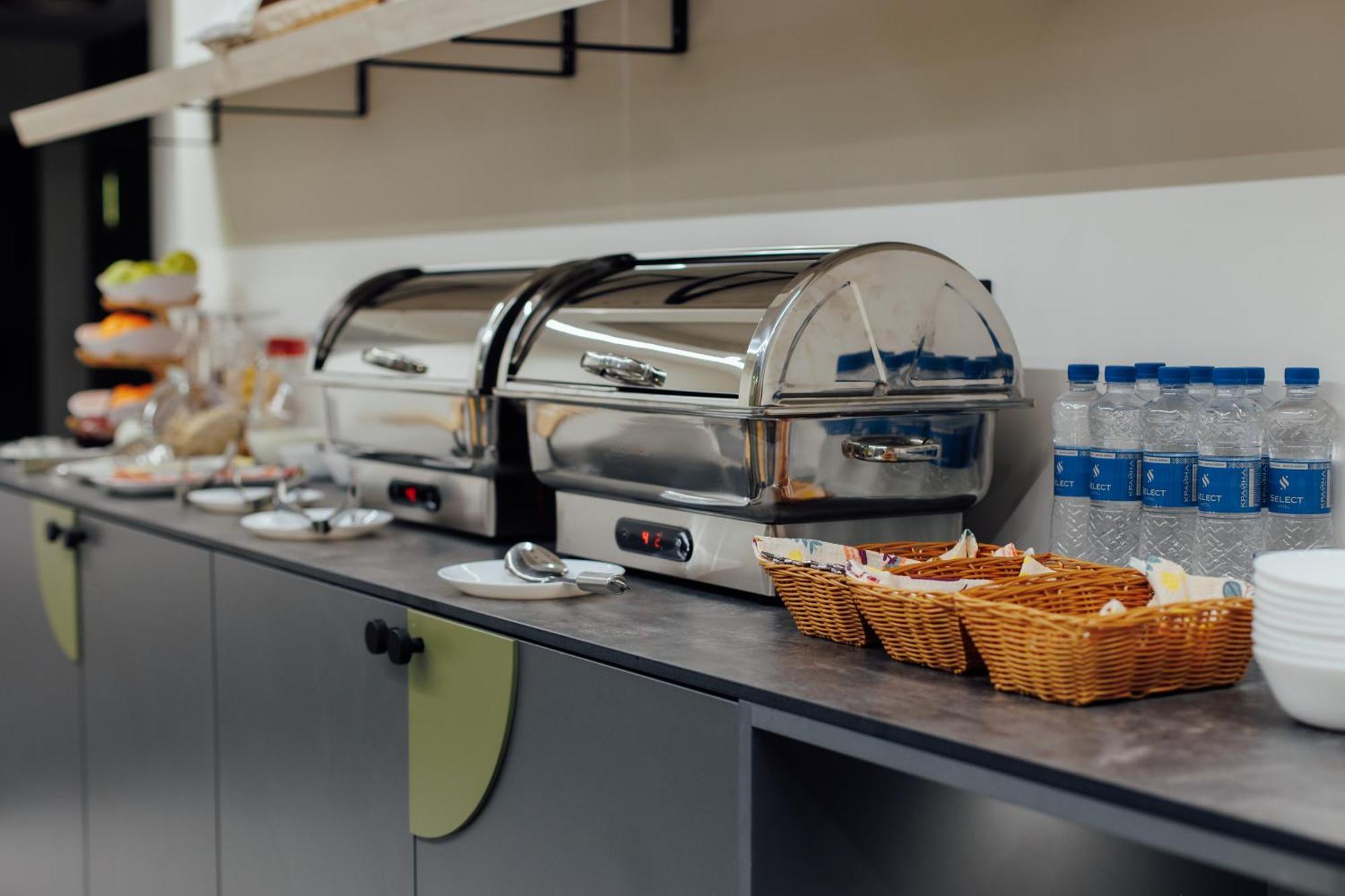 Select Hotel Lwów Zewnętrze zdjęcie