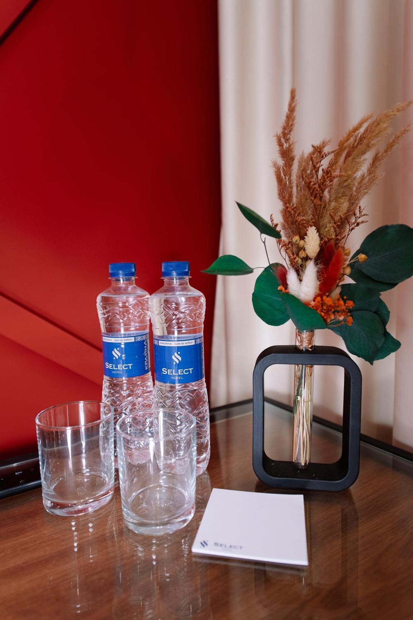 Select Hotel Lwów Zewnętrze zdjęcie