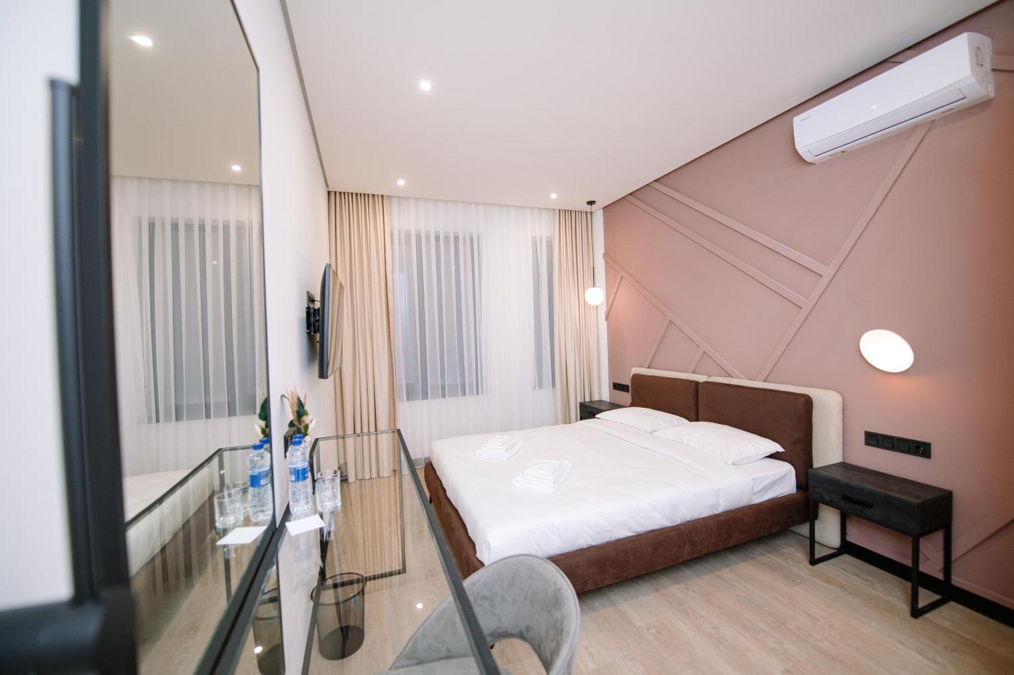 Select Hotel Lwów Zewnętrze zdjęcie