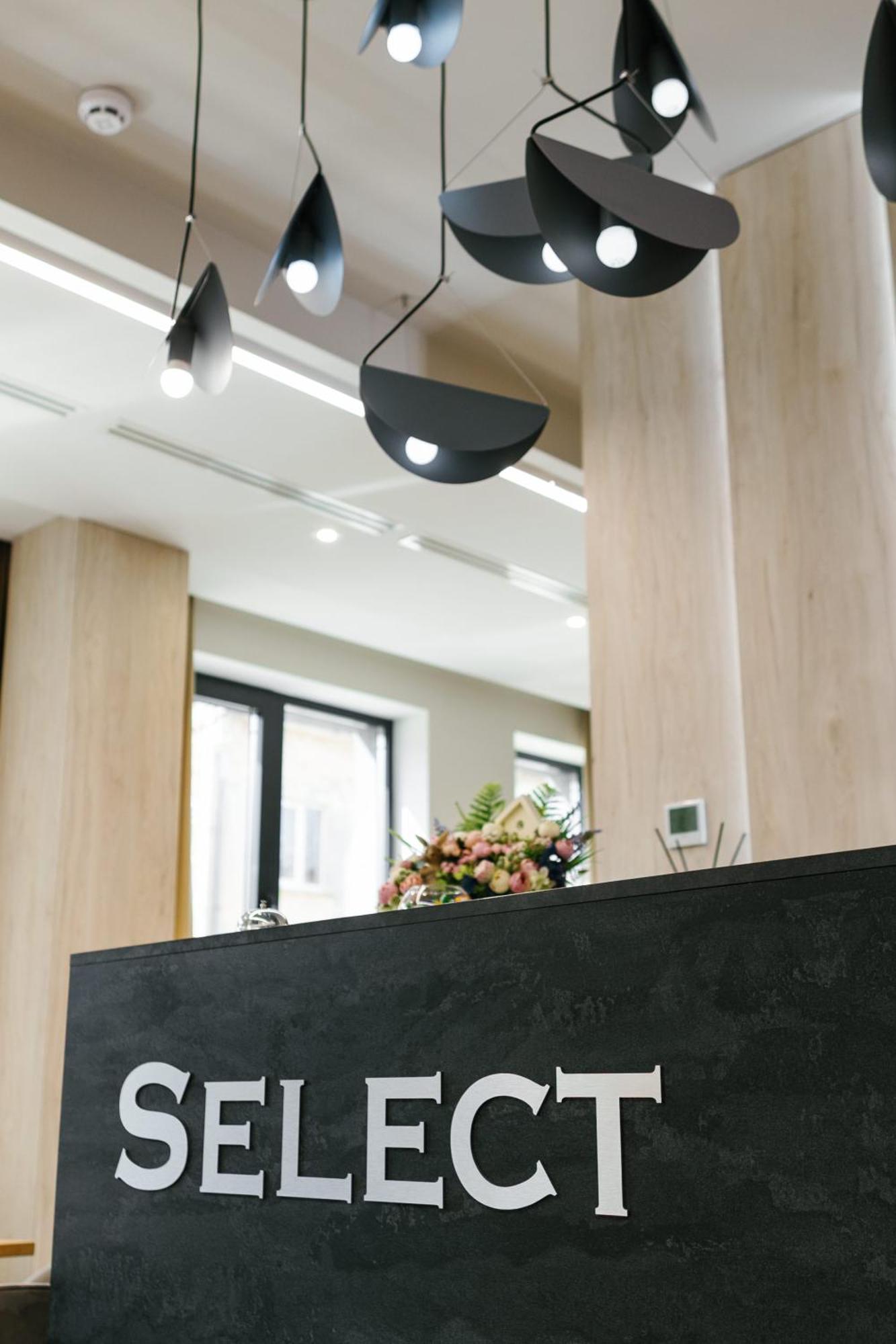 Select Hotel Lwów Zewnętrze zdjęcie