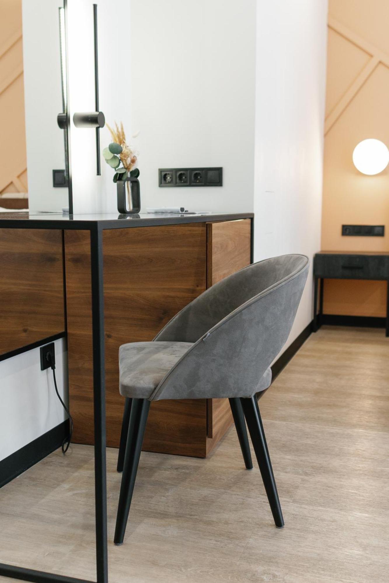 Select Hotel Lwów Zewnętrze zdjęcie