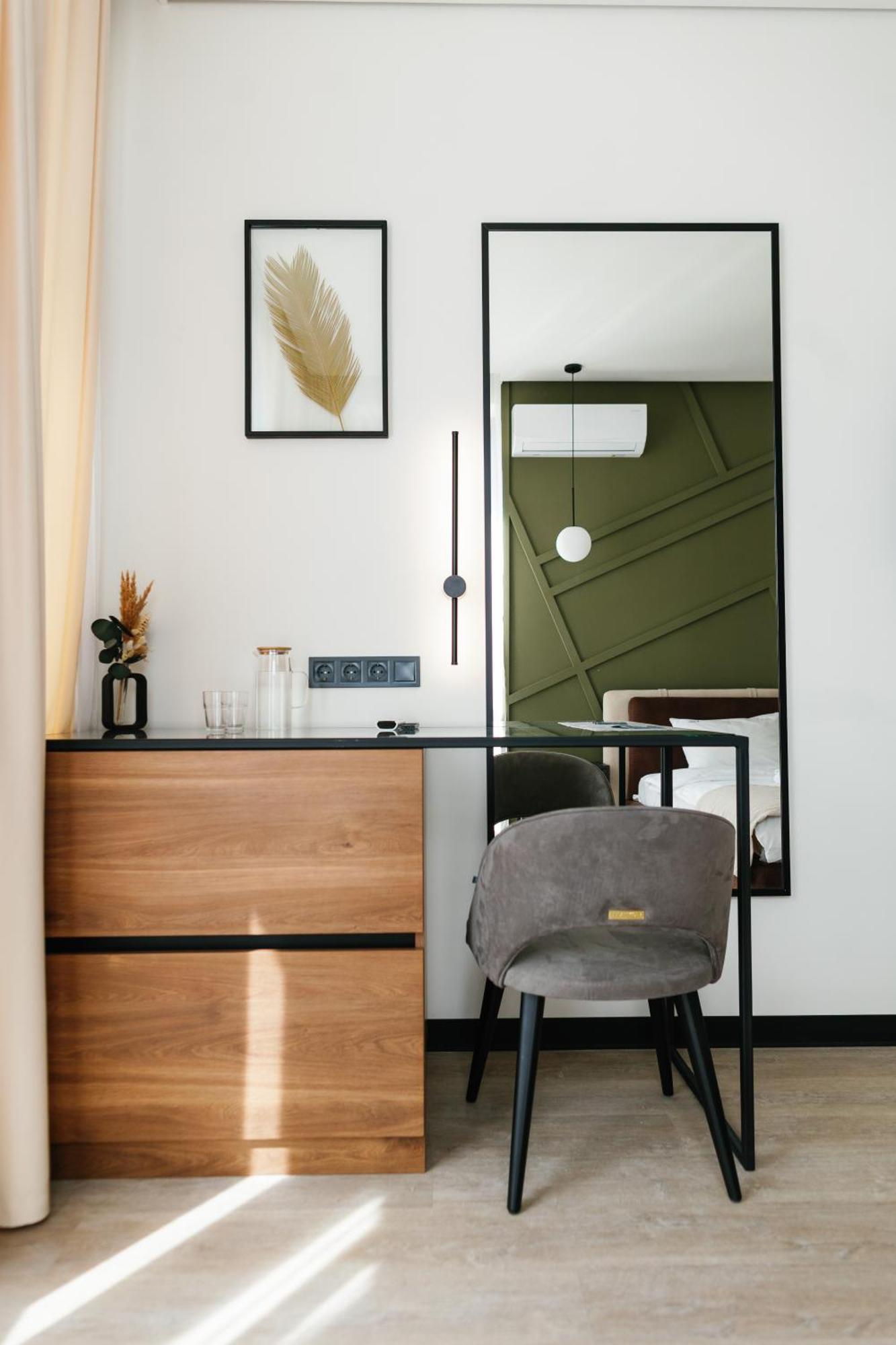Select Hotel Lwów Zewnętrze zdjęcie